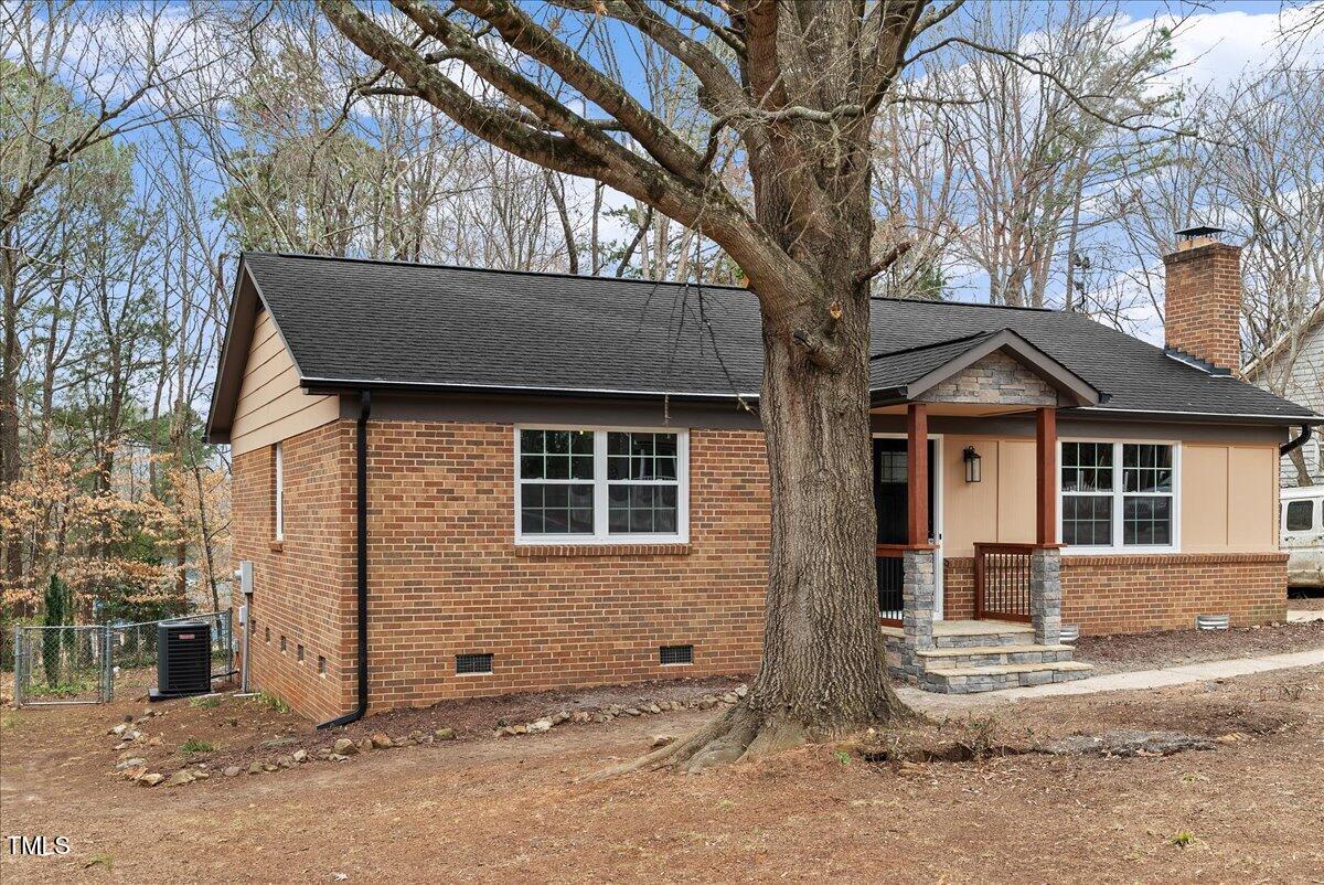 7725 Longstreet Drive