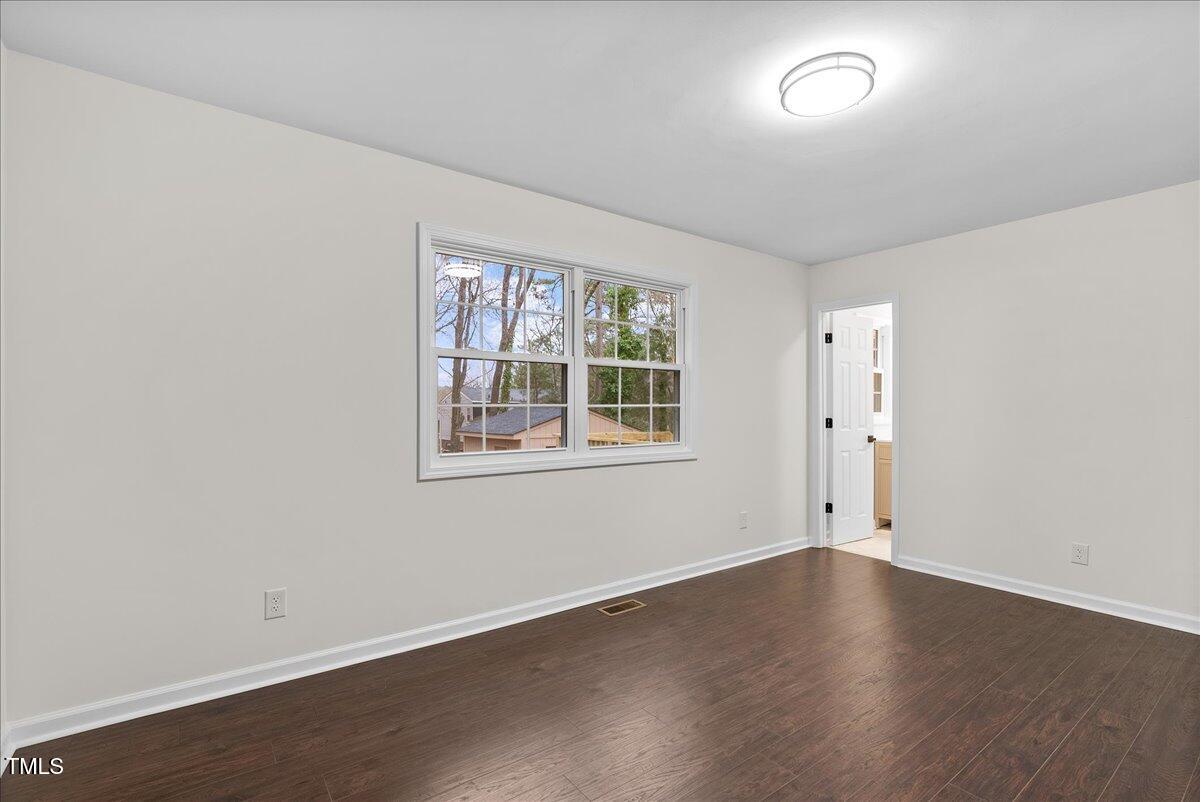 7725 Longstreet Drive