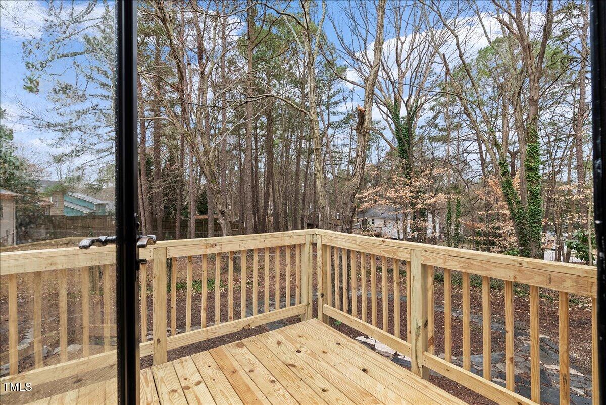 7725 Longstreet Drive