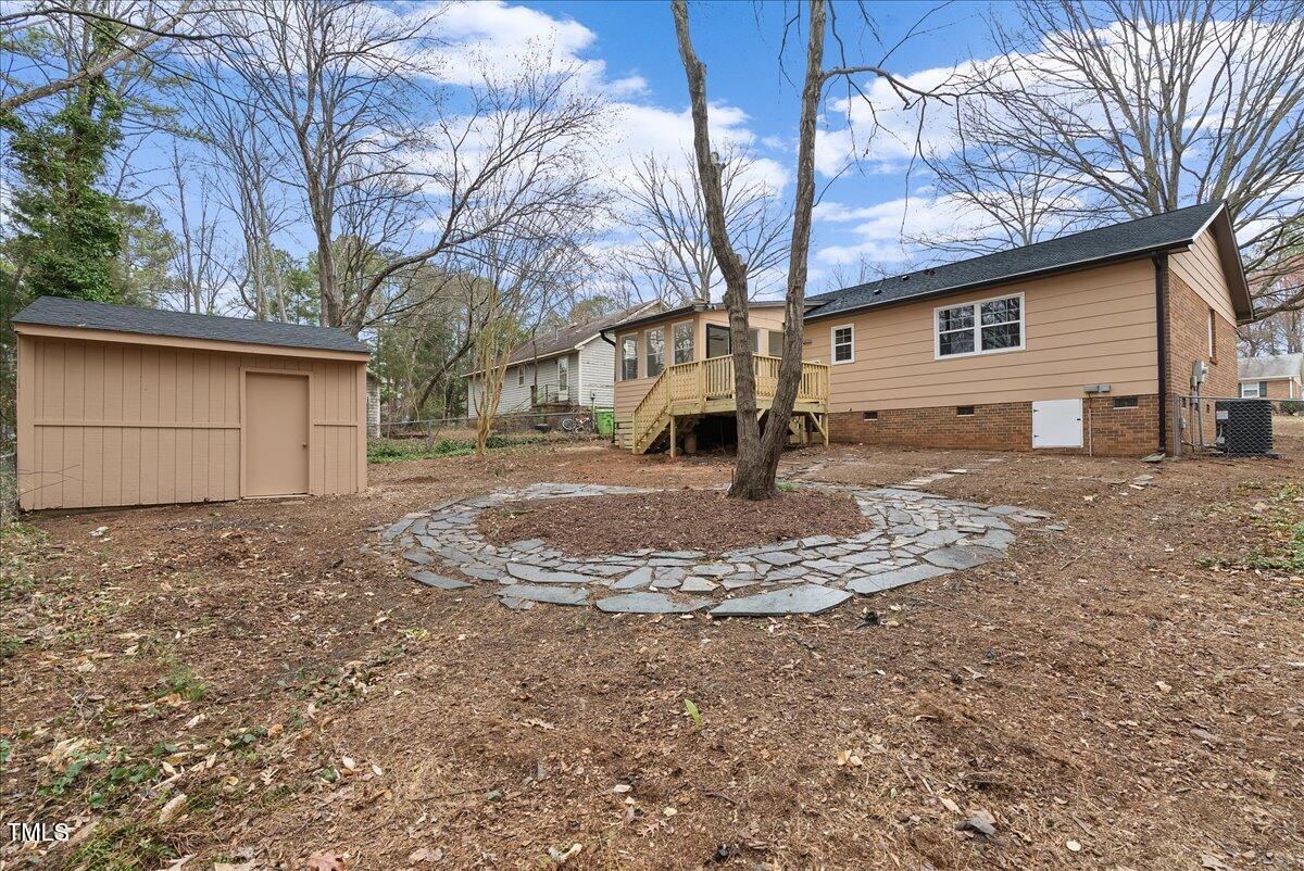 7725 Longstreet Drive