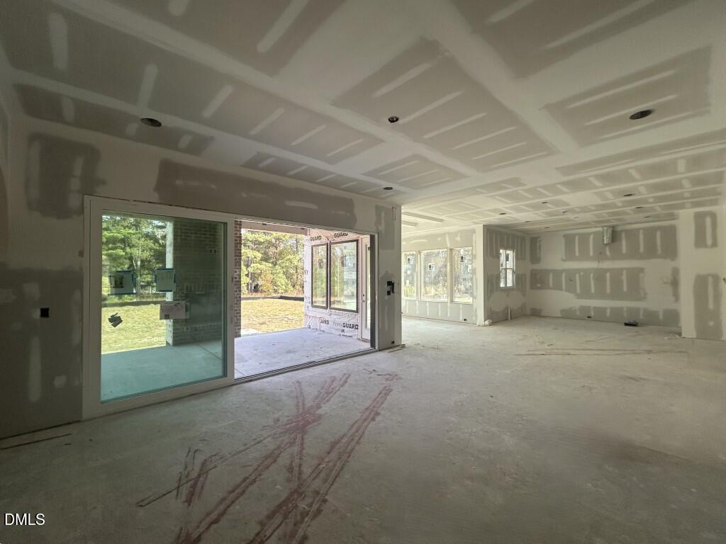 5861 Carriage Gate Drive