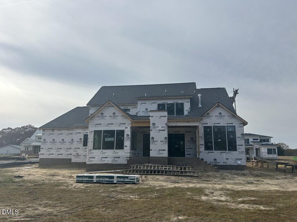 5861 Carriage Gate Drive