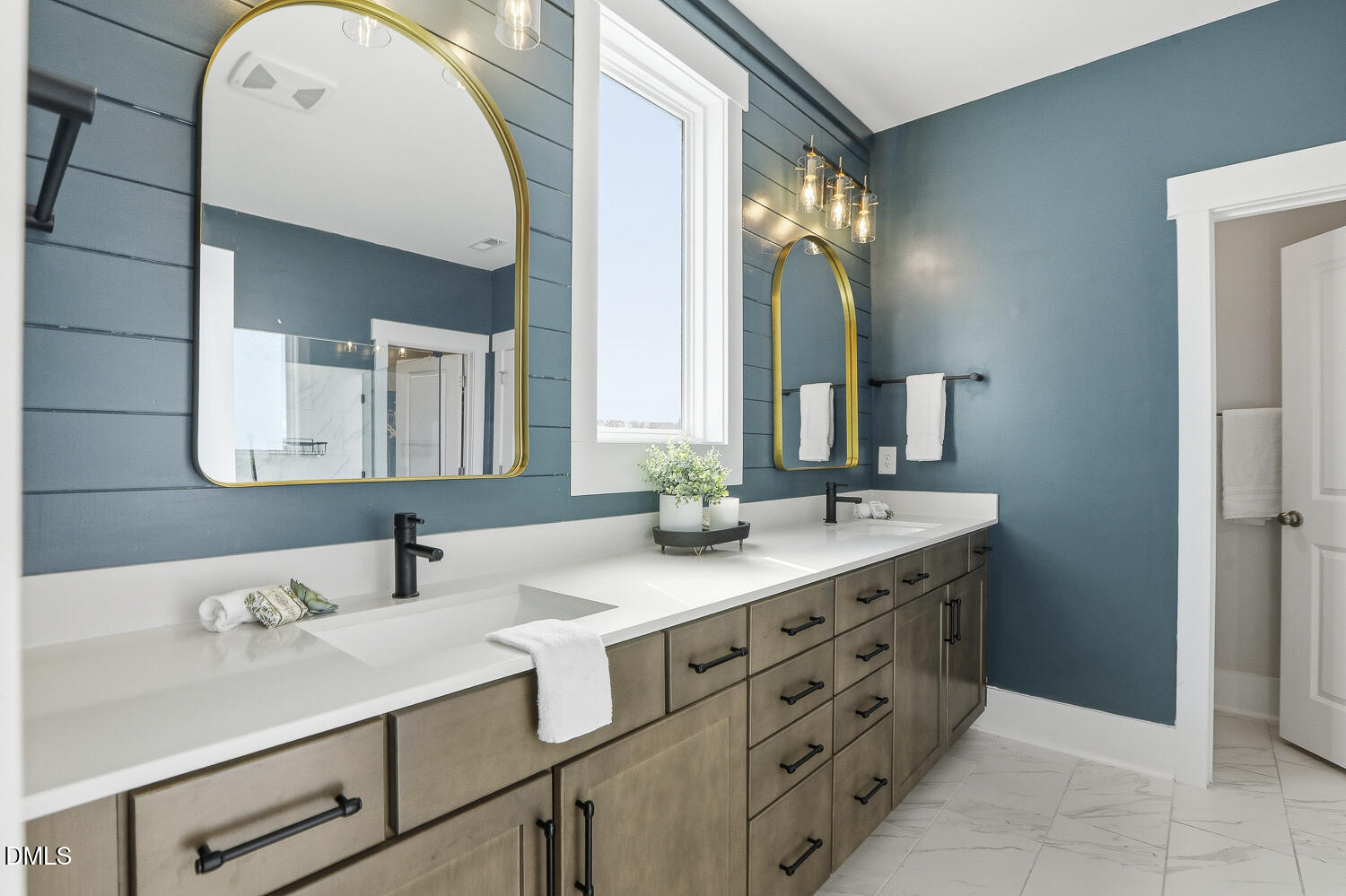 197 S Clearbrook Court