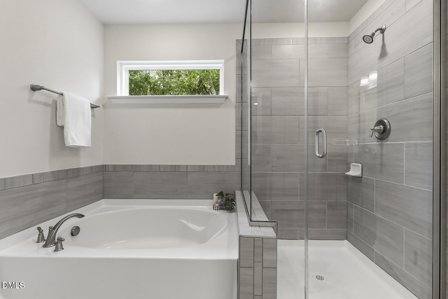 2433 Balmoor Trace