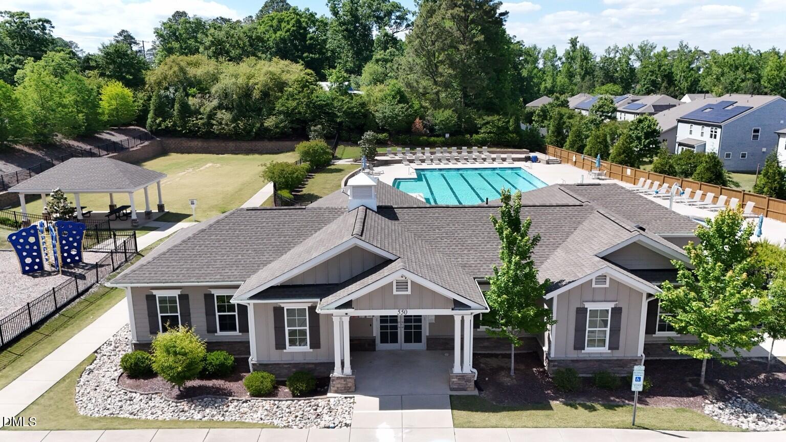 2433 Balmoor Trace