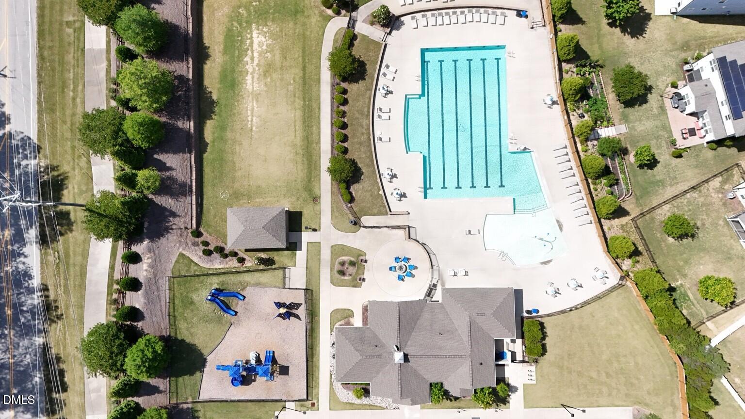 2433 Balmoor Trace