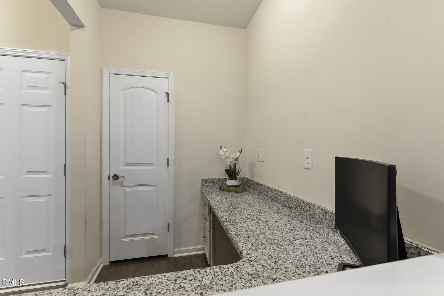 2433 Balmoor Trace