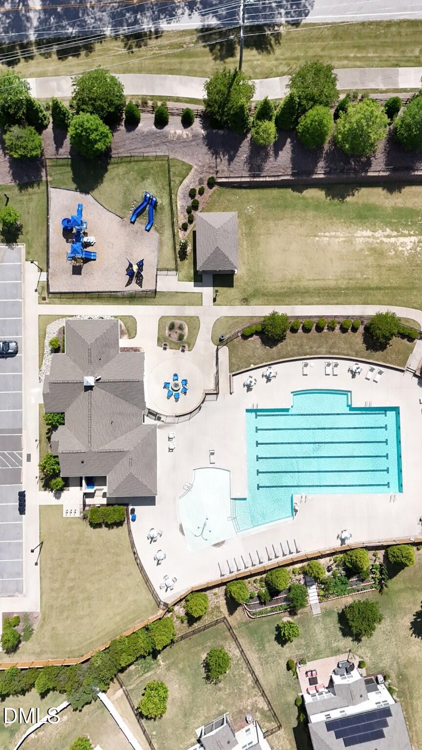 2433 Balmoor Trace