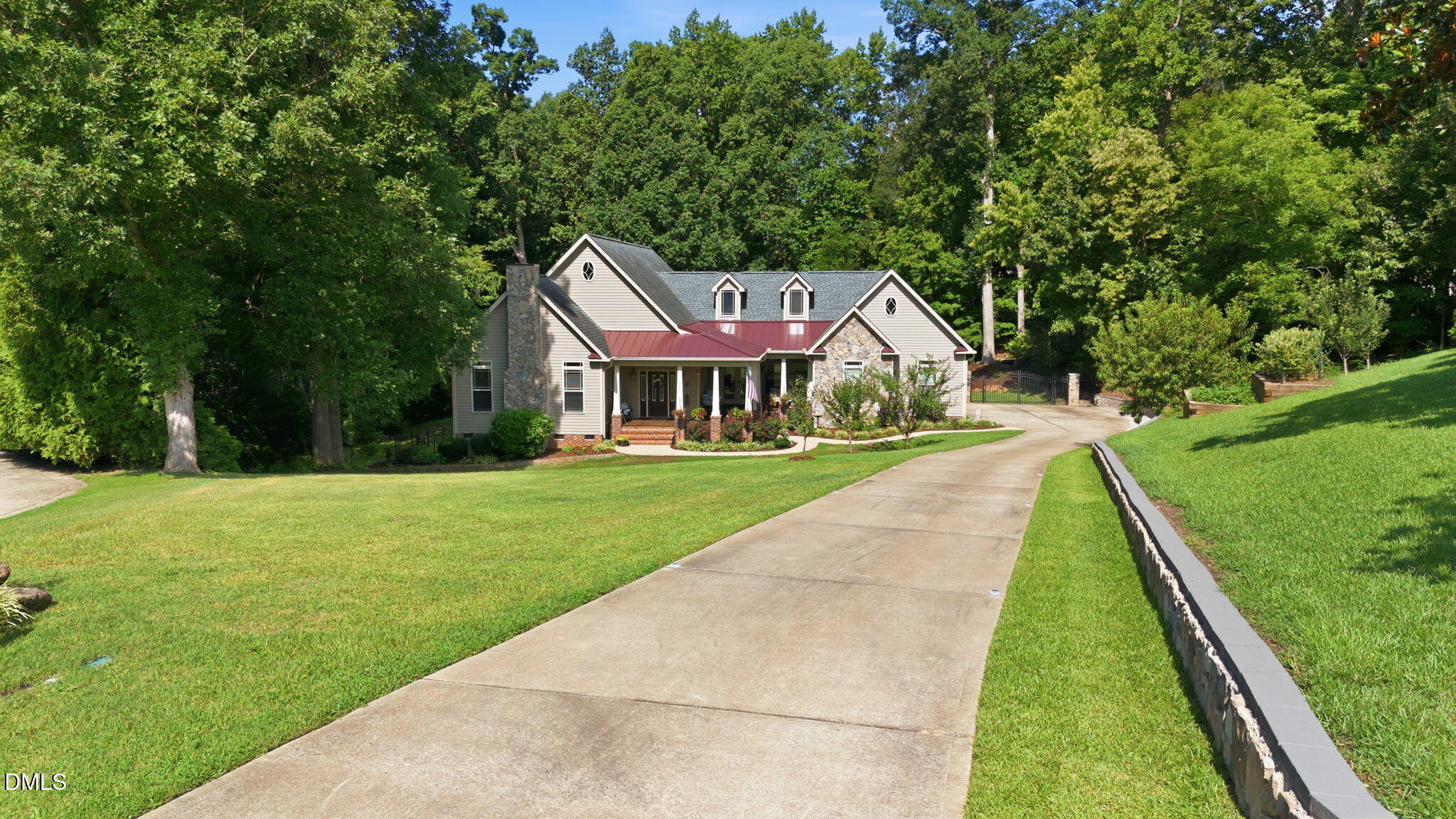 104 Flat Rock Court