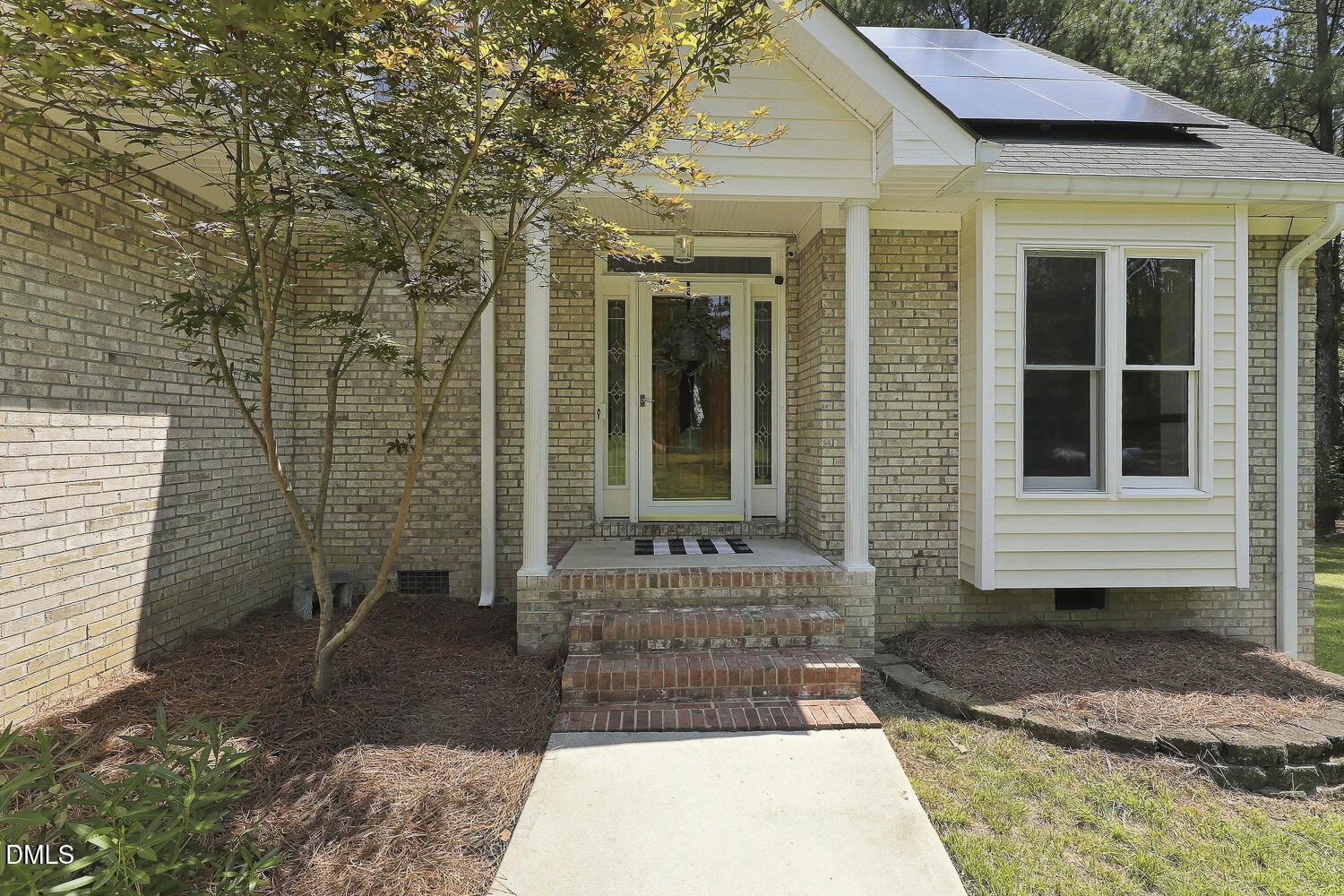 389 Dewar Street