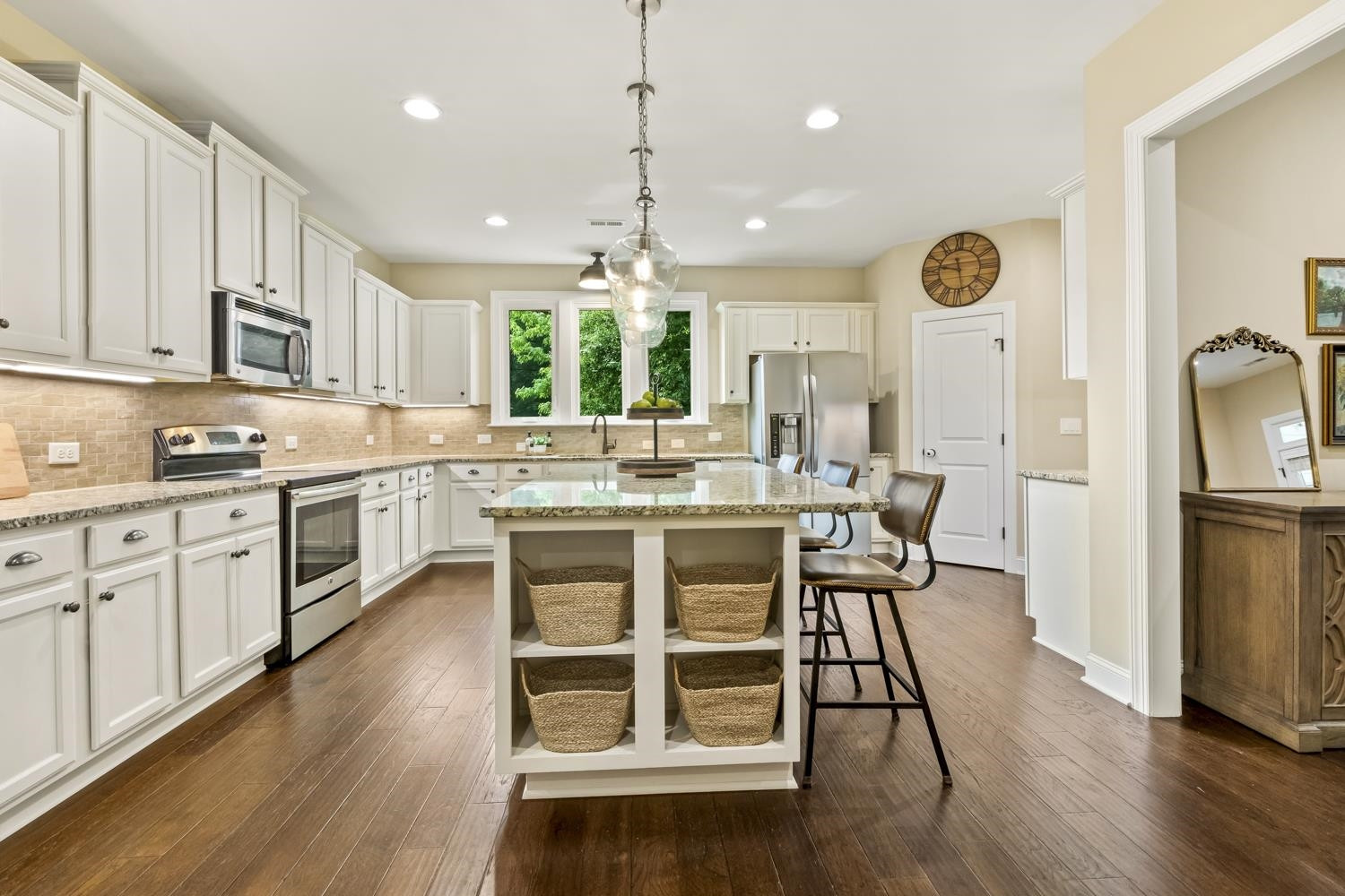 1117 Aquadale Drive