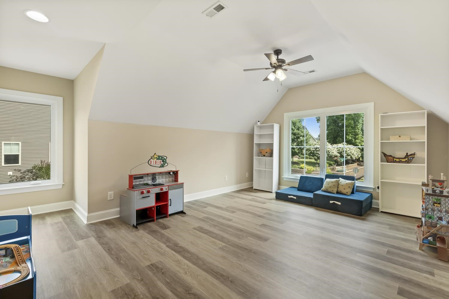 1117 Aquadale Drive
