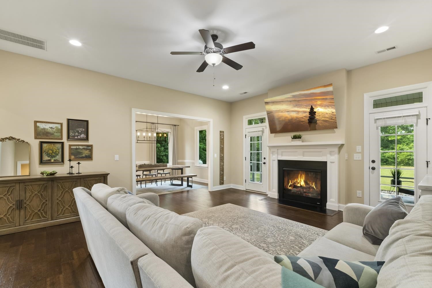 1117 Aquadale Drive