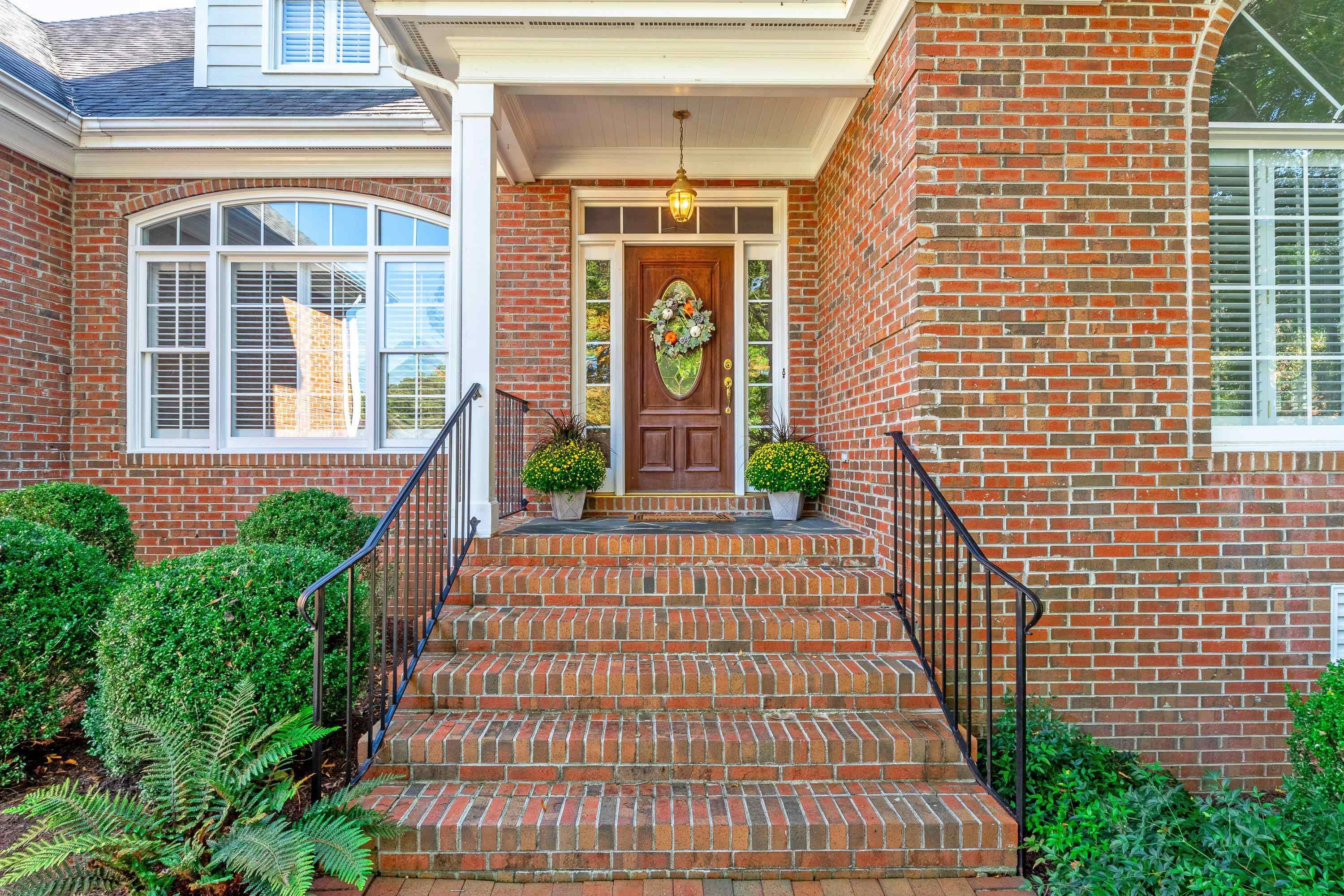 4617 Gamelyn Walk