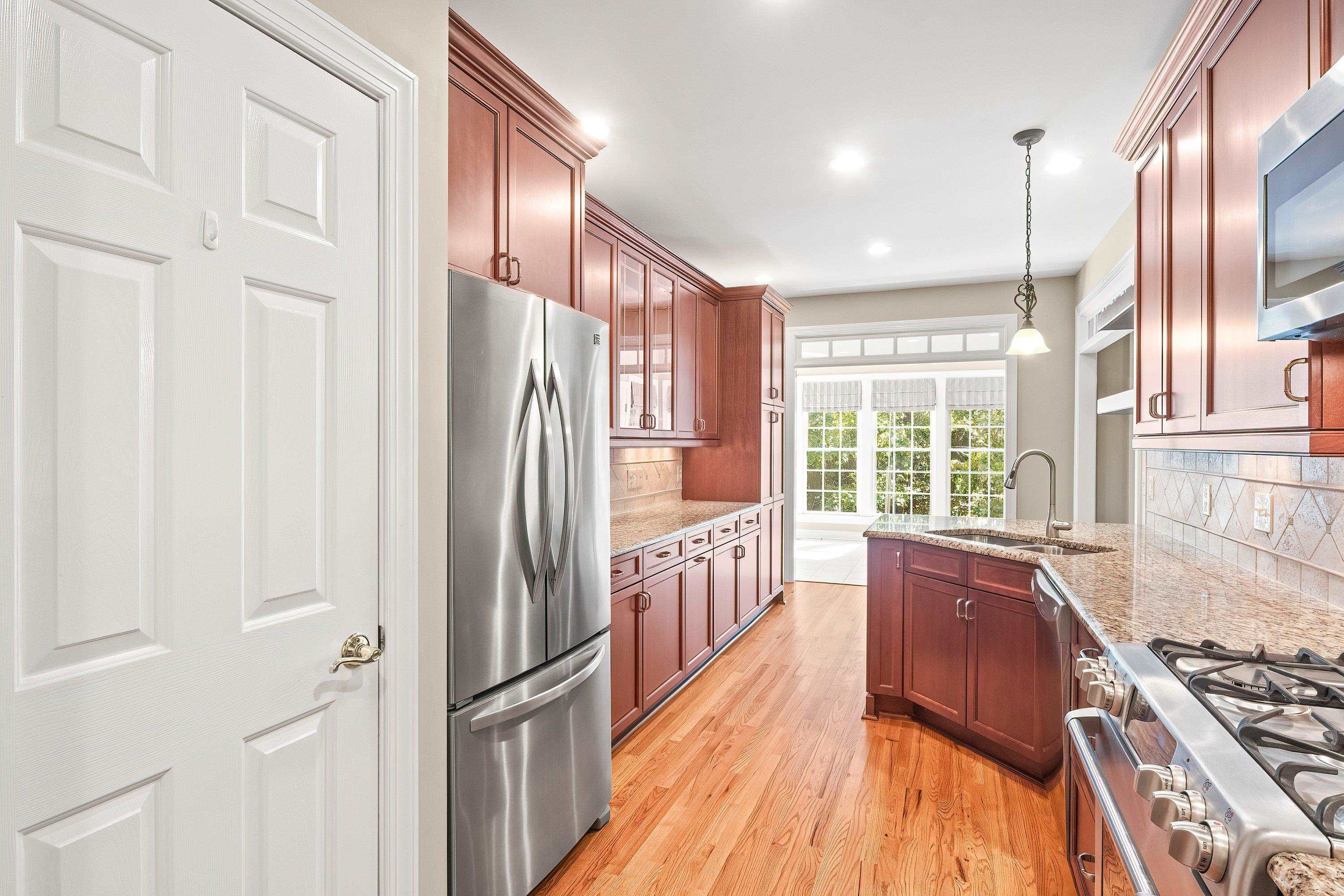 4617 Gamelyn Walk
