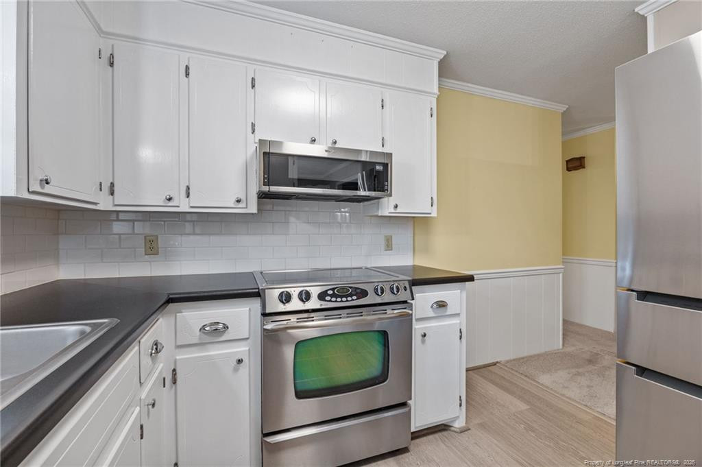400 1st Street