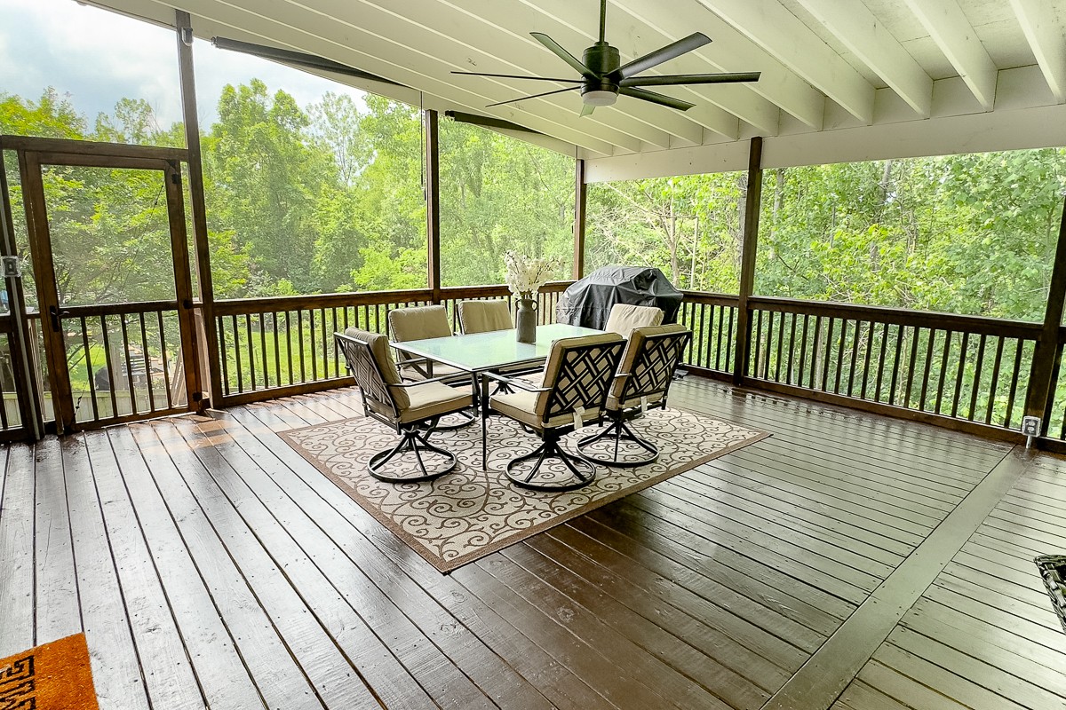 306 Forest Bend Dr
