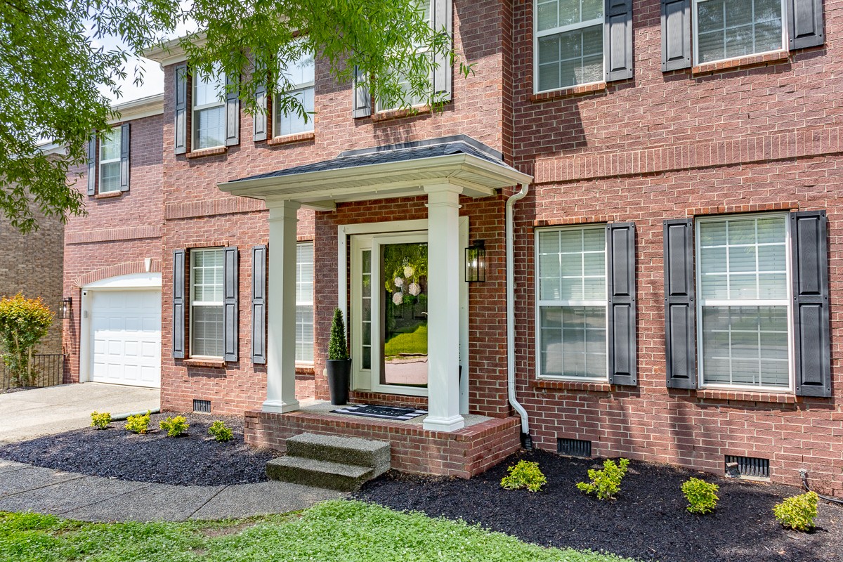 306 Forest Bend Dr