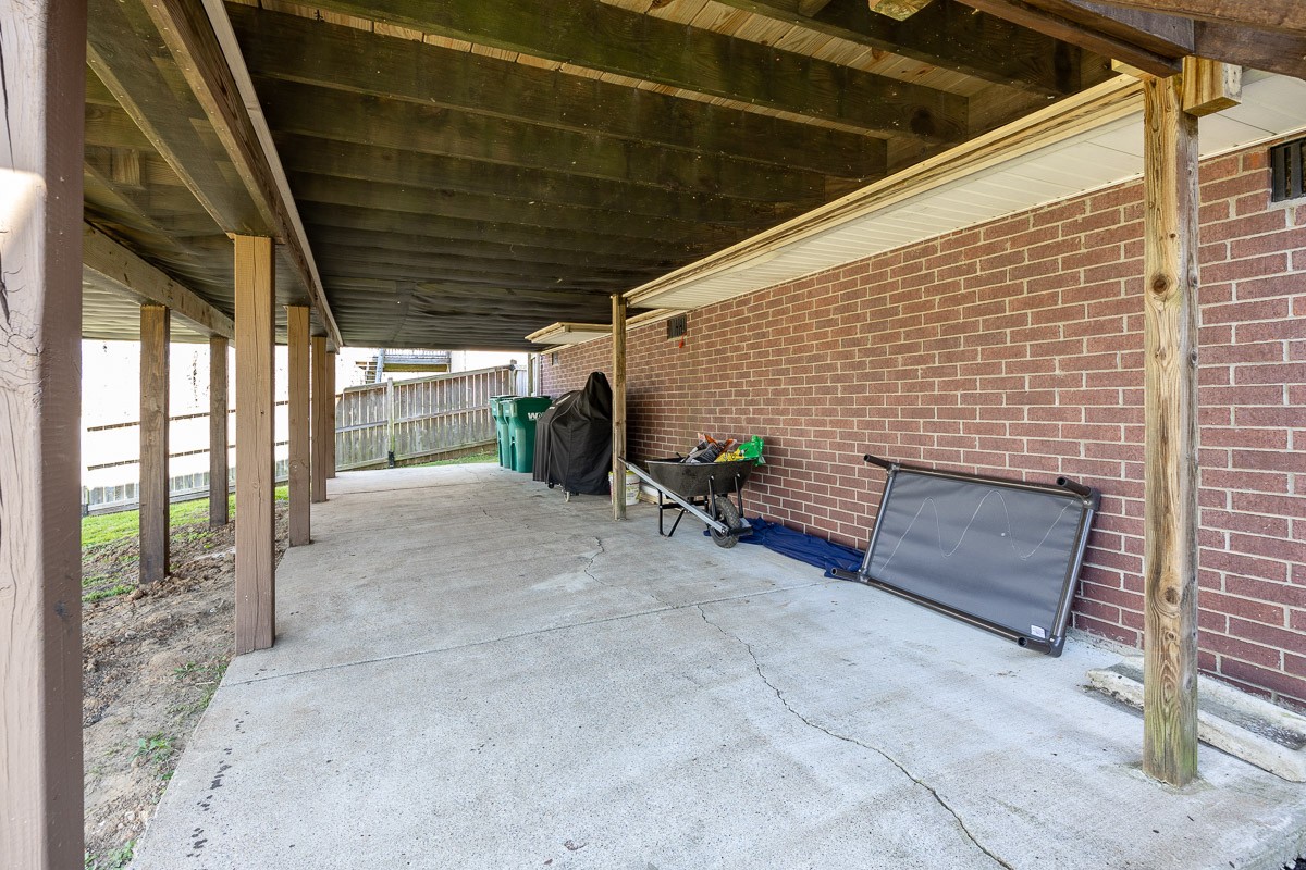 306 Forest Bend Dr