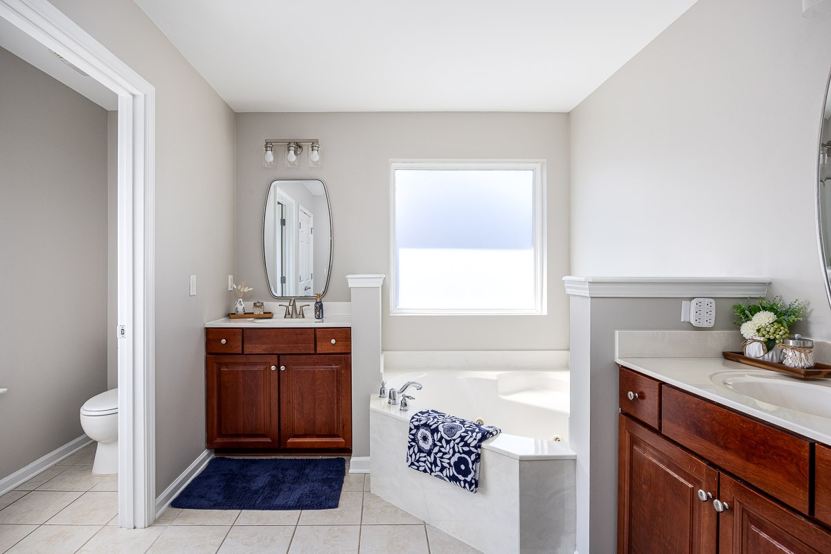 306 Forest Bend Dr