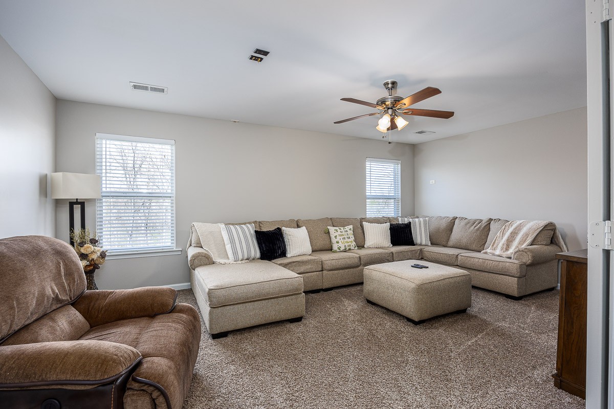 306 Forest Bend Dr