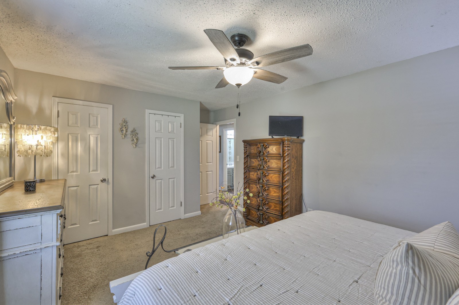 7209 Corner Dr