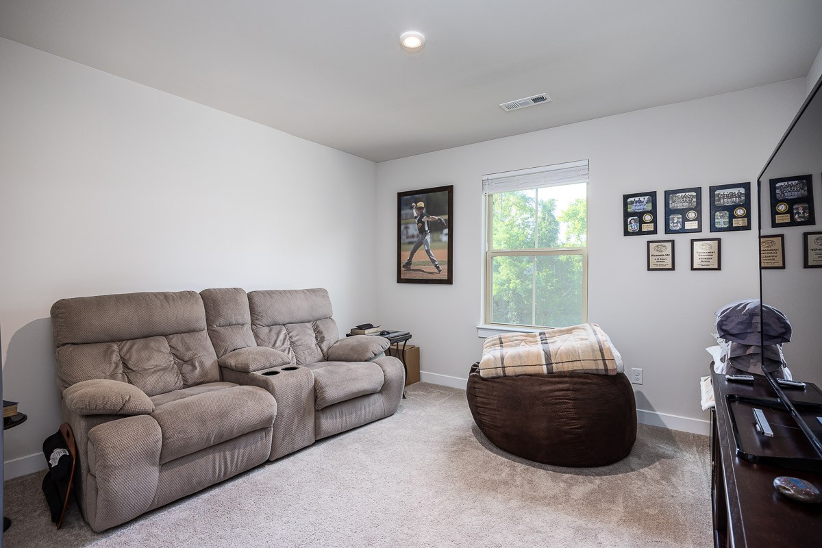 7046 Sky Meadow Dr