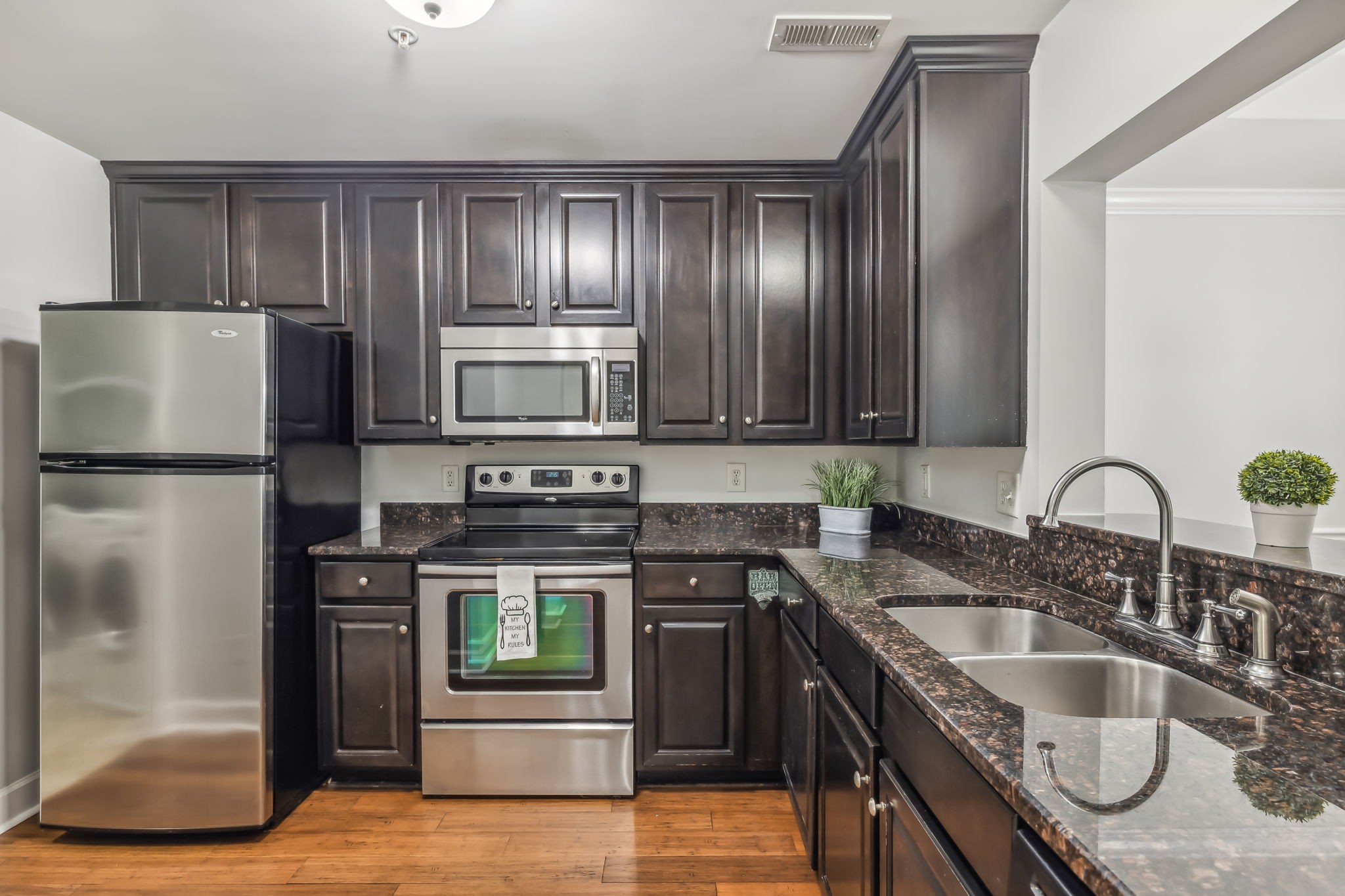 4847 Bevendean Dr Unit: F8