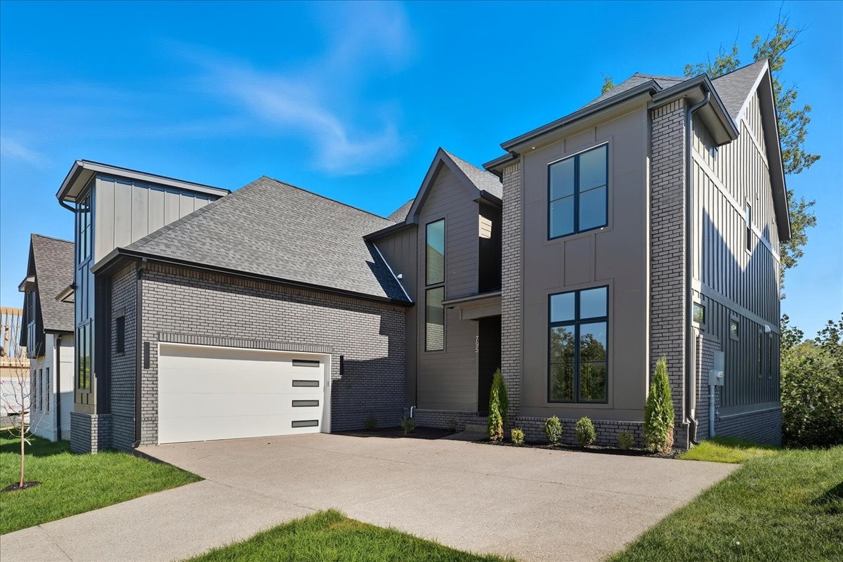 795 Summit Oaks Court