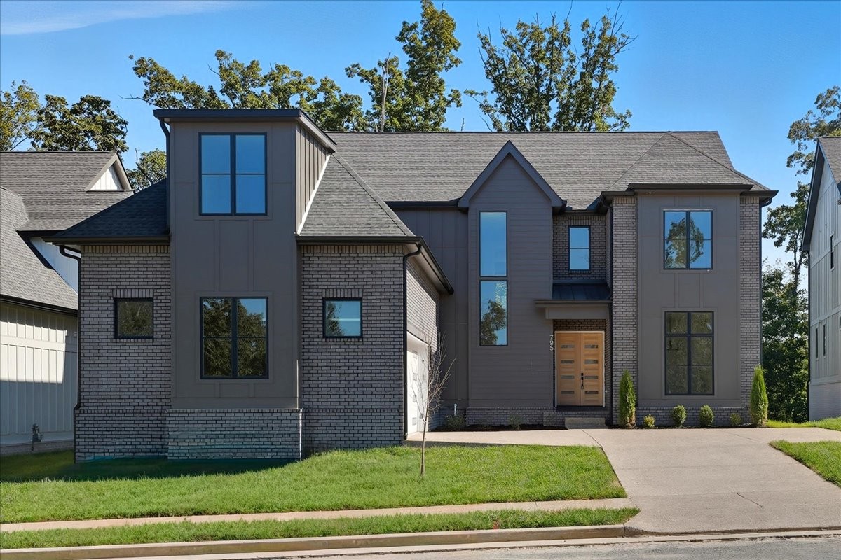 795 Summit Oaks Court