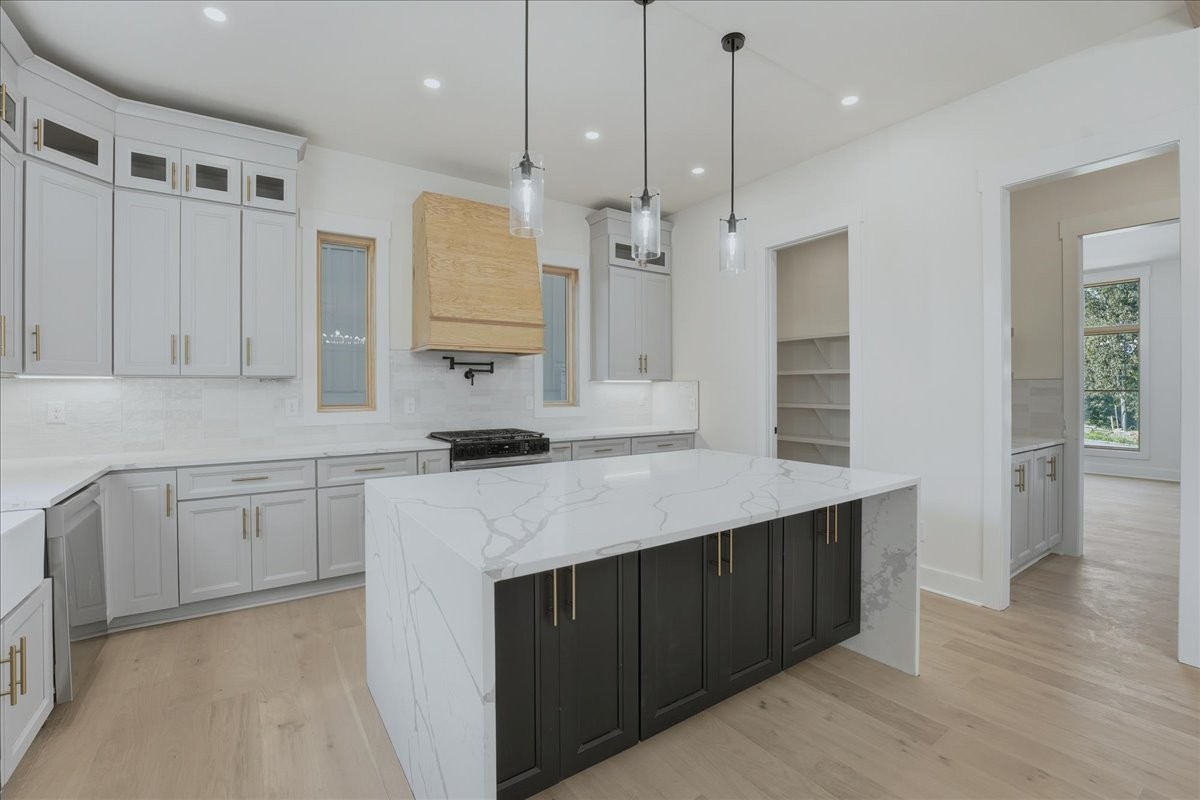 795 Summit Oaks Court