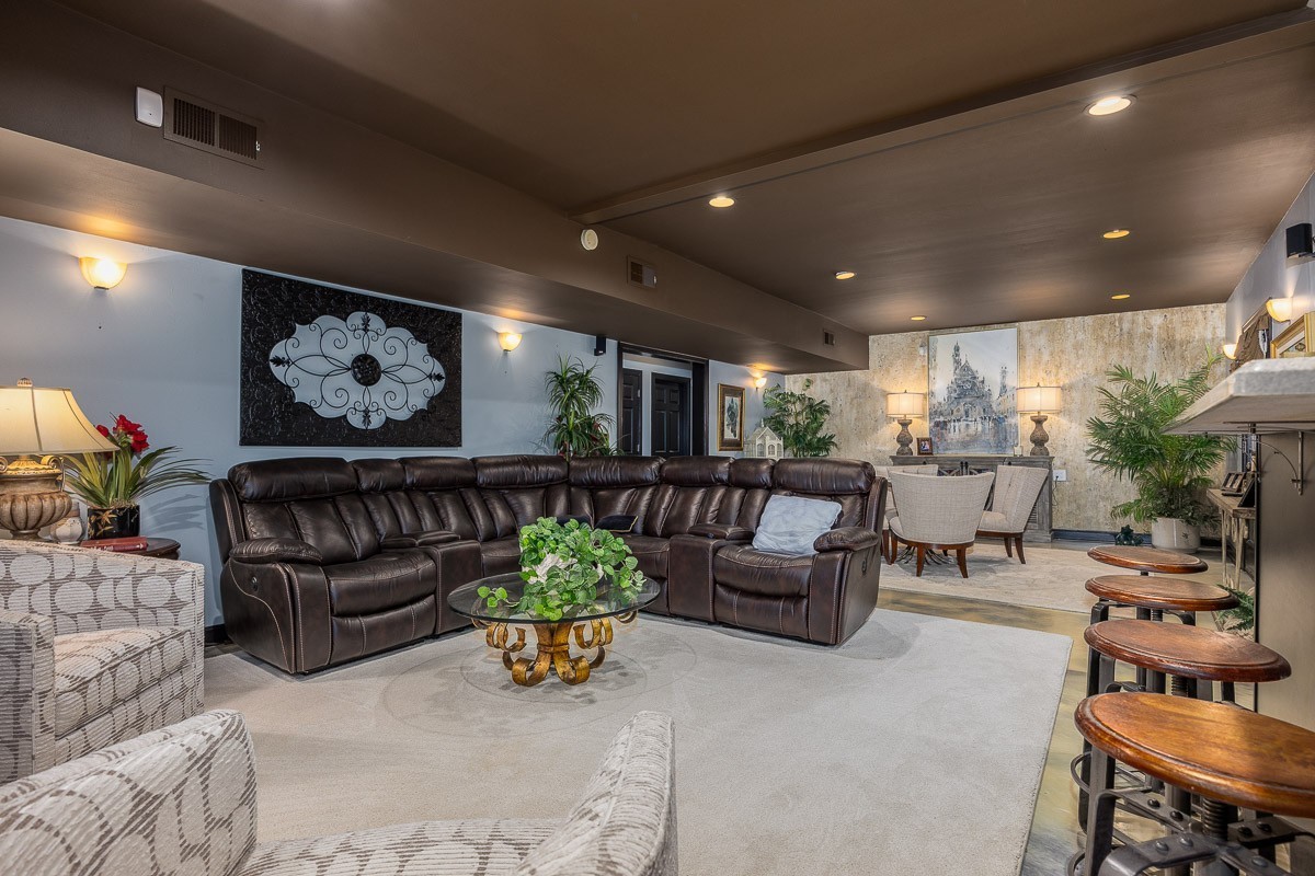 6517 Windy Hill Ct