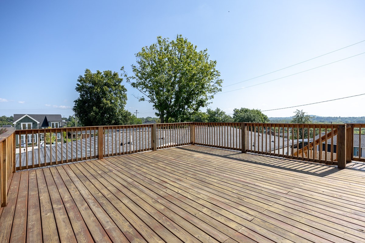 2803 Huntleigh Dr