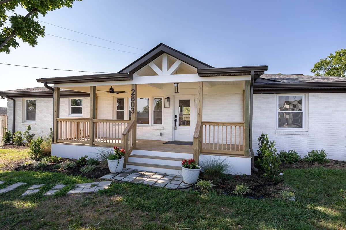 2803 Huntleigh Dr