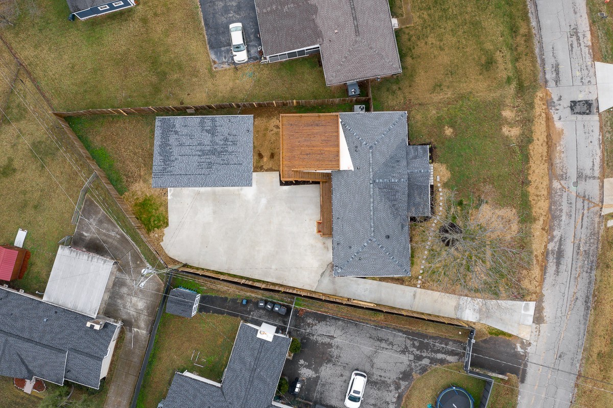 2803 Huntleigh Dr