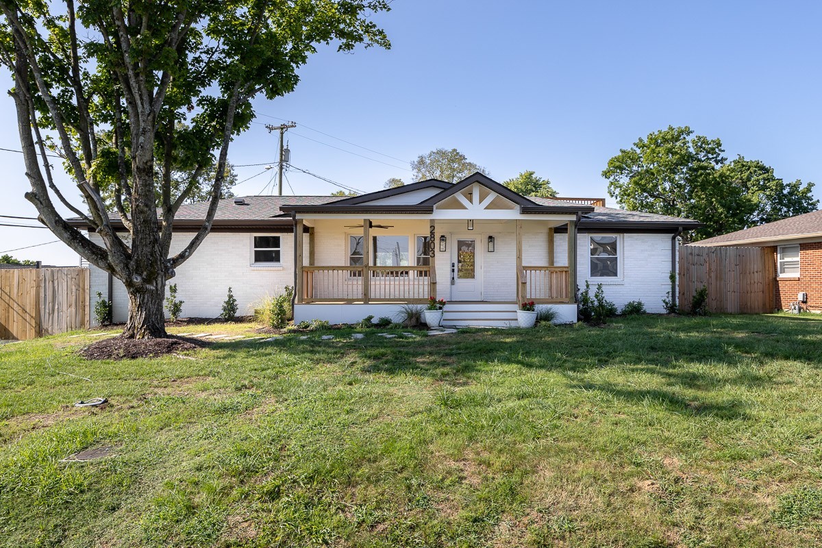 2803 Huntleigh Dr