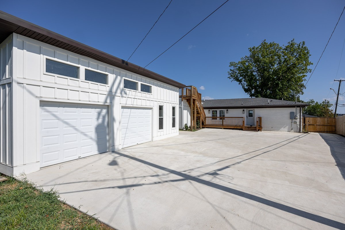 2803 Huntleigh Dr
