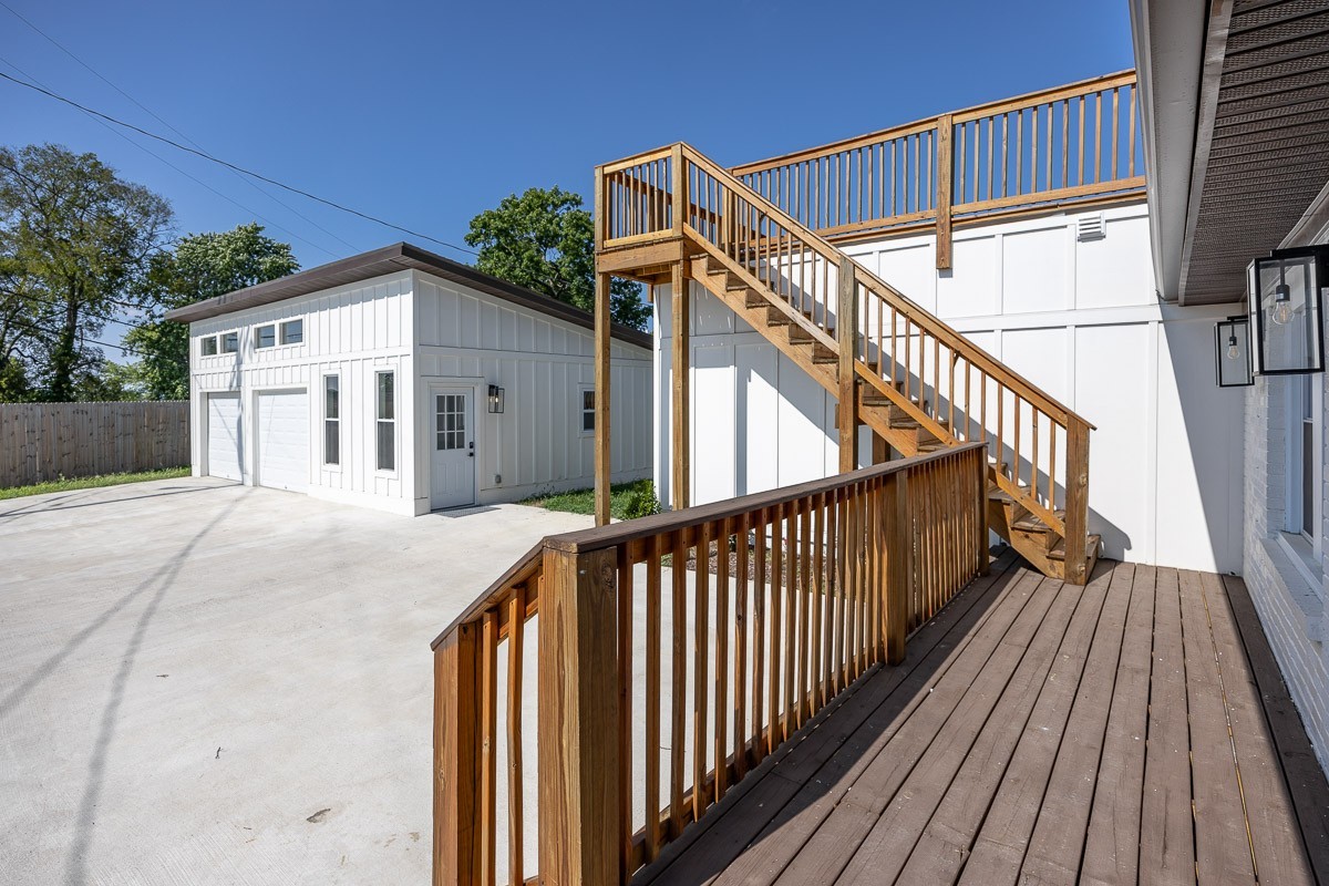 2803 Huntleigh Dr
