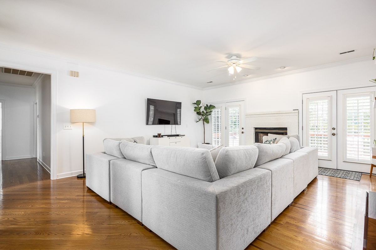 2907 Stewart Campbell Pt