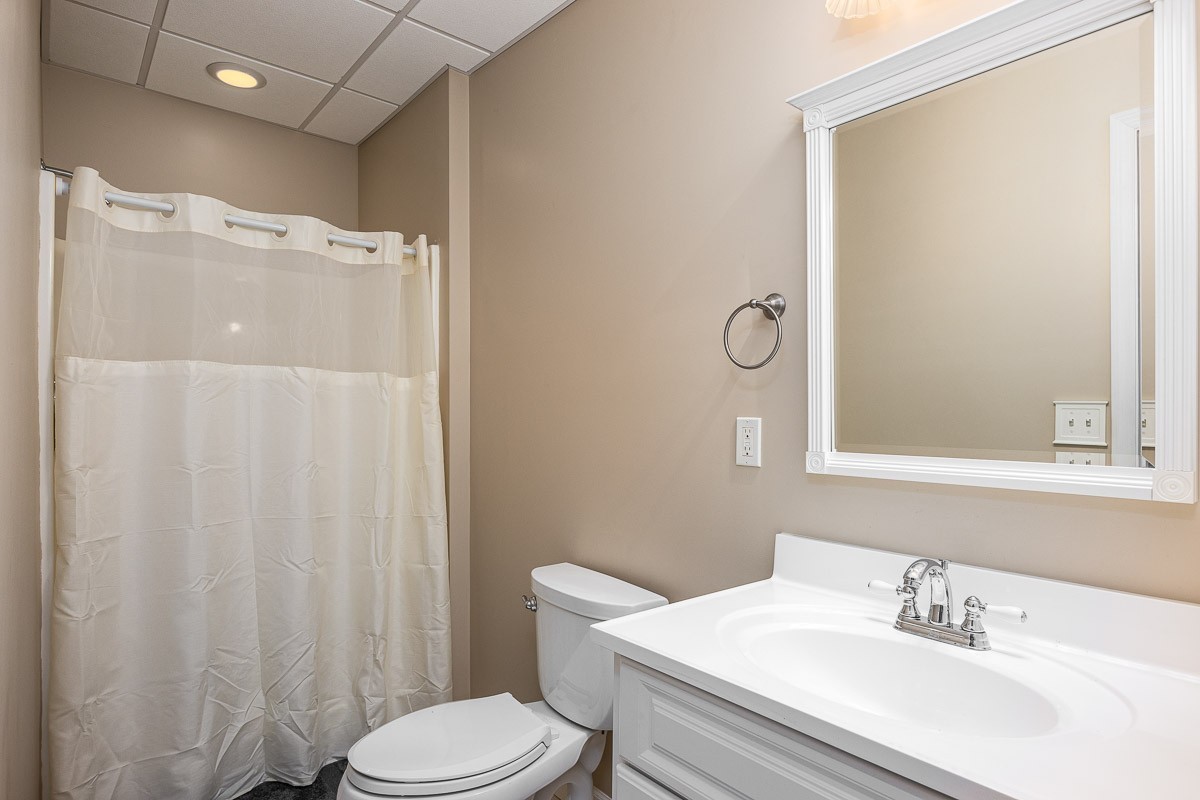 2907 Stewart Campbell Pt