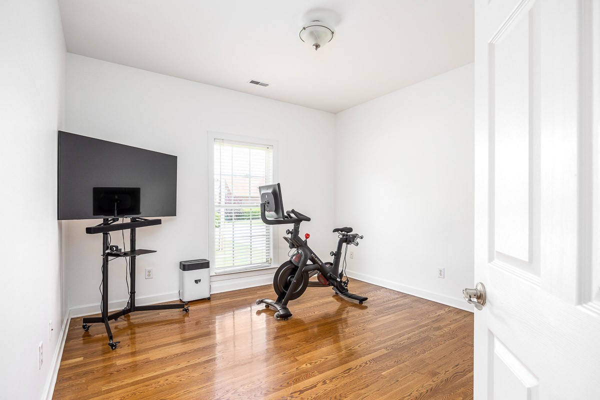 2907 Stewart Campbell Pt