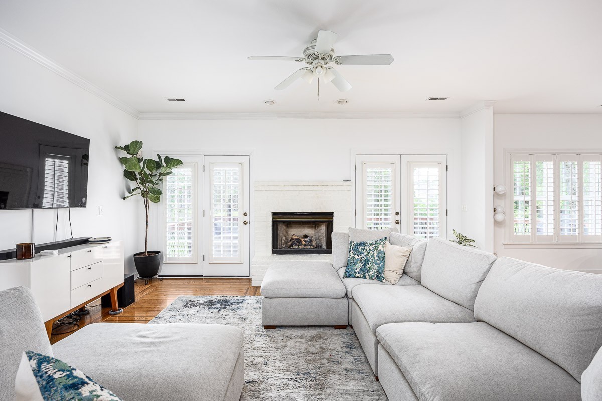 2907 Stewart Campbell Pt