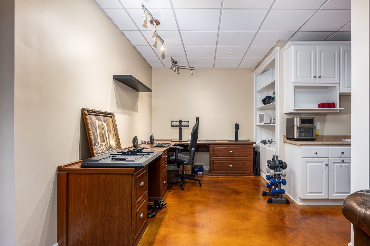 2907 Stewart Campbell Pt