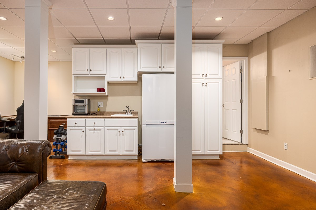 2907 Stewart Campbell Pt