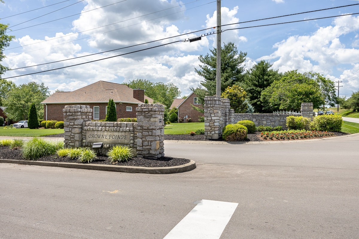 2907 Stewart Campbell Pt