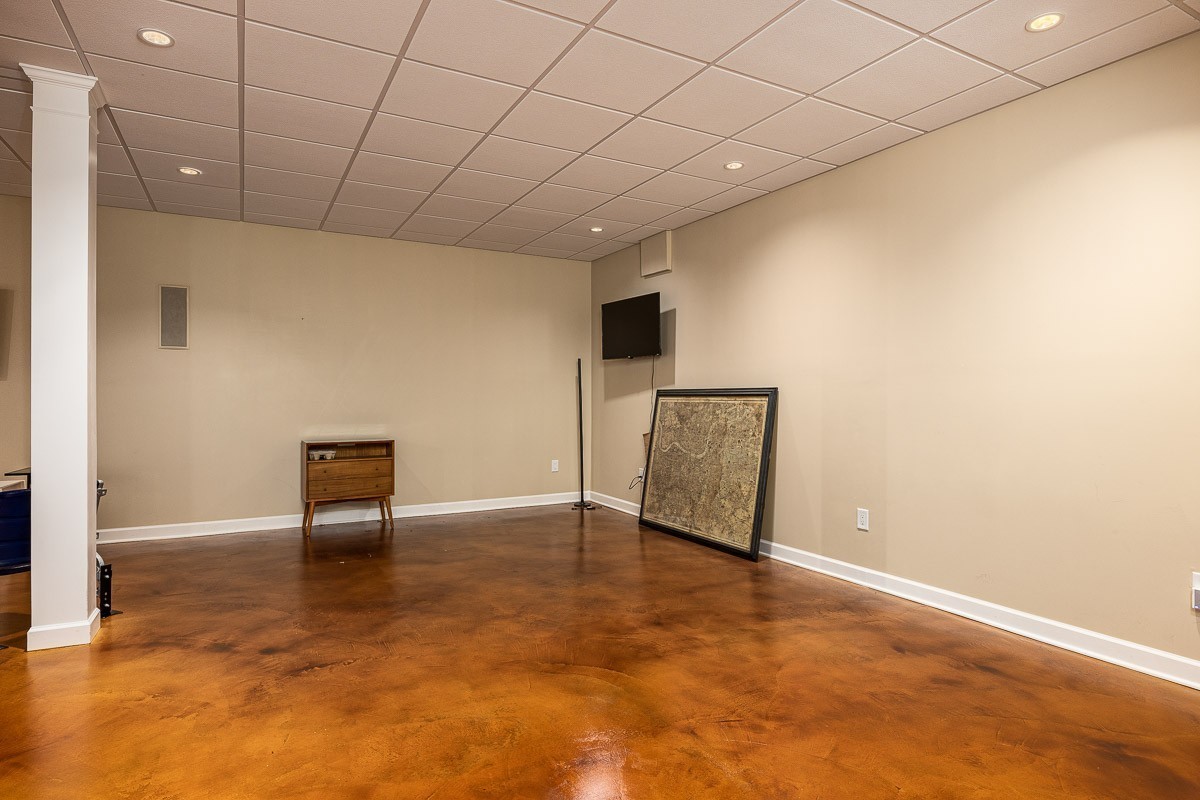 2907 Stewart Campbell Pt