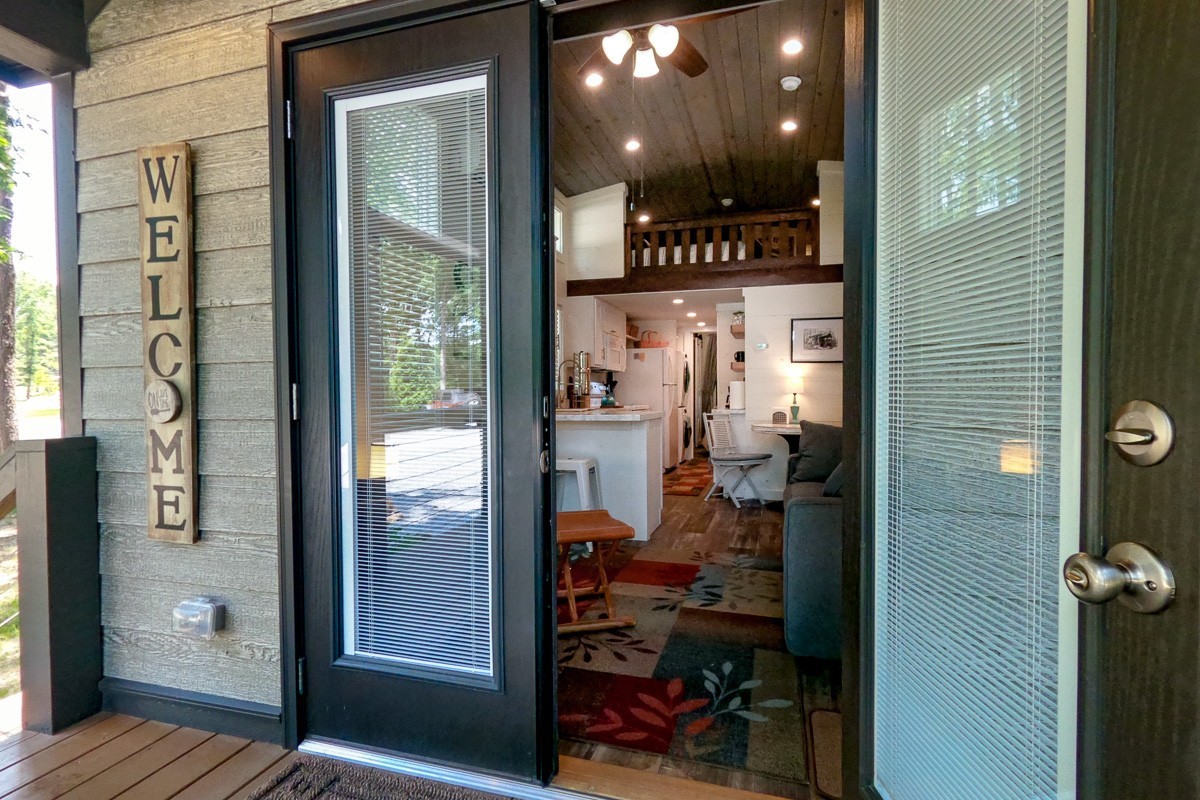 110 Acorn Cove