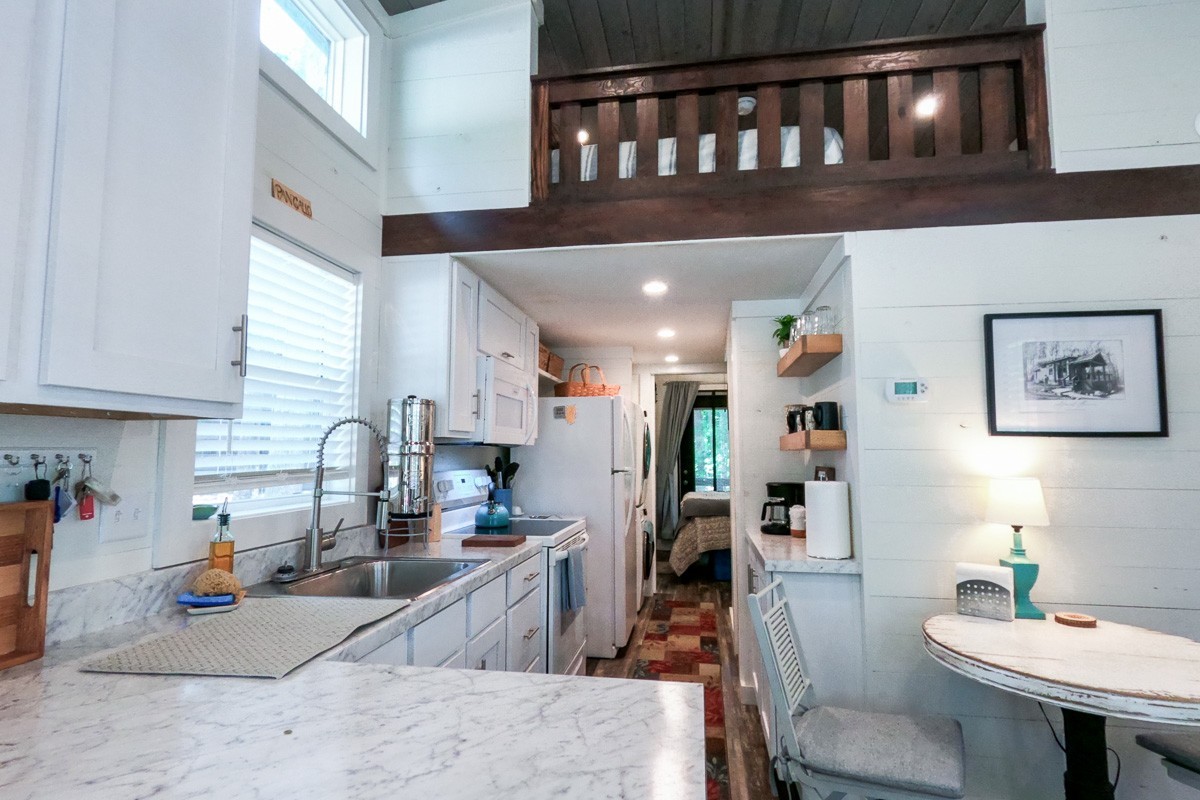 110 Acorn Cove