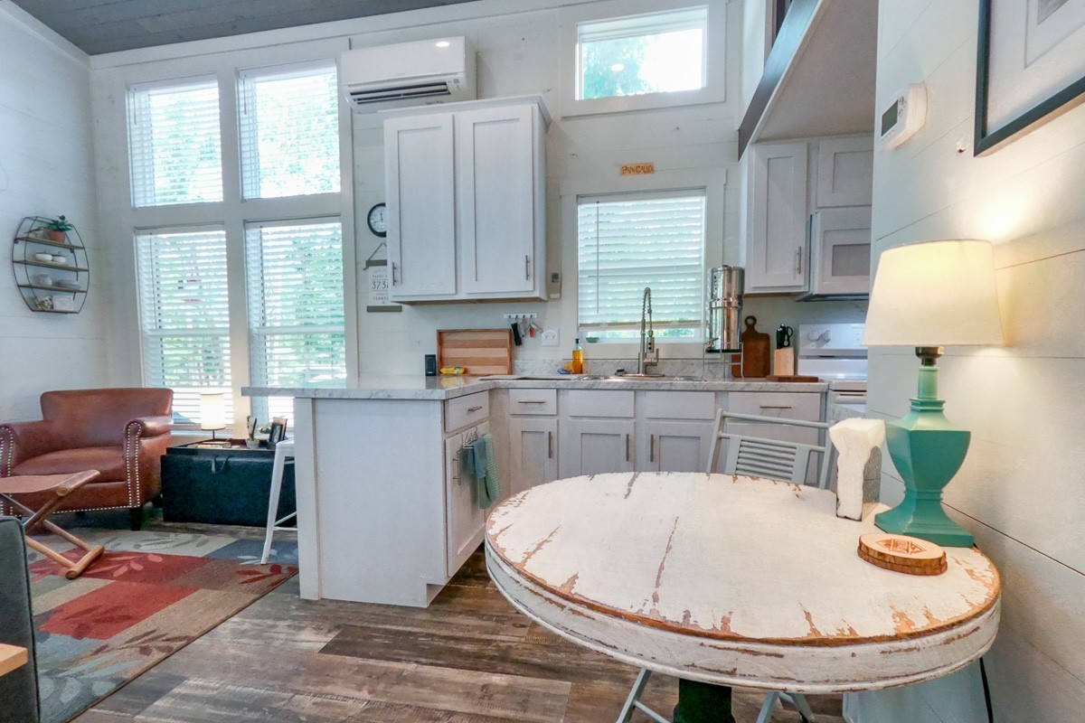 110 Acorn Cove