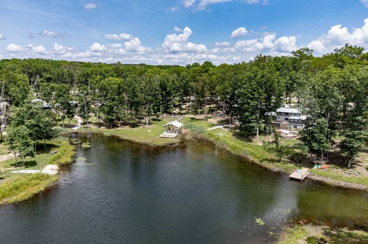 110 Acorn Cove